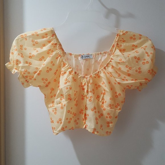 yellow orange bubble print ruched sweetheart neck short puff sleeve crop top - Picture 3 of 7